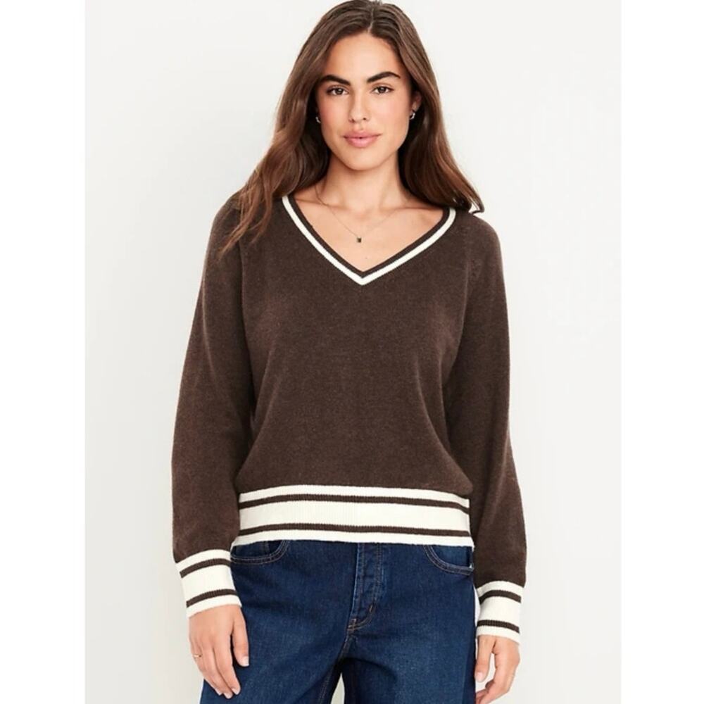 Old Navy SoSoft Relaxed  V-Neck Sweater L Brown Varsity Preppy Academia NWT